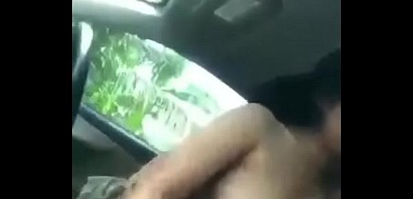  Malay Cewe cantik toge blowjob di mobil (Big boobs)